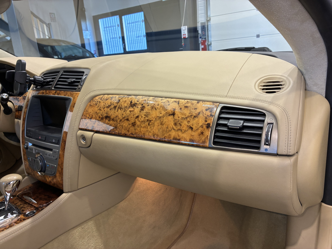 Jaguar XK — 23