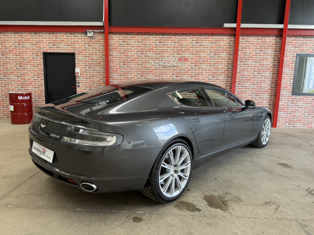 Aston Martin Rapide — 11