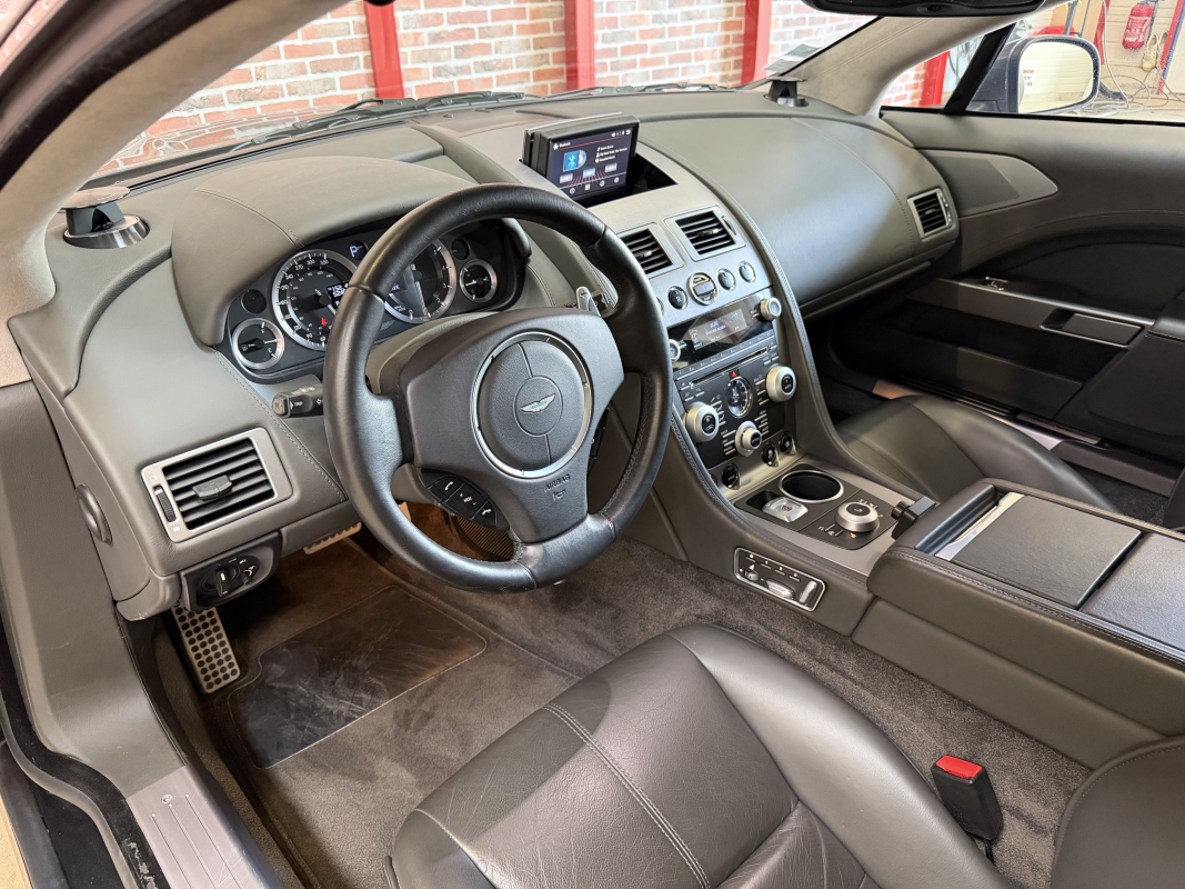 Aston Martin Rapide — 15