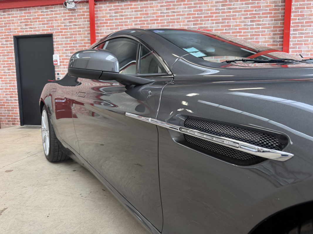 Aston Martin Rapide — 30