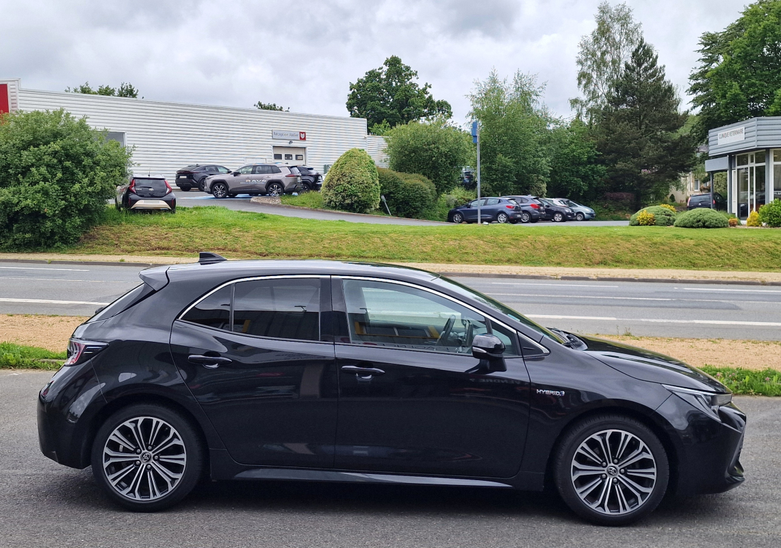 Toyota Corolla — 5