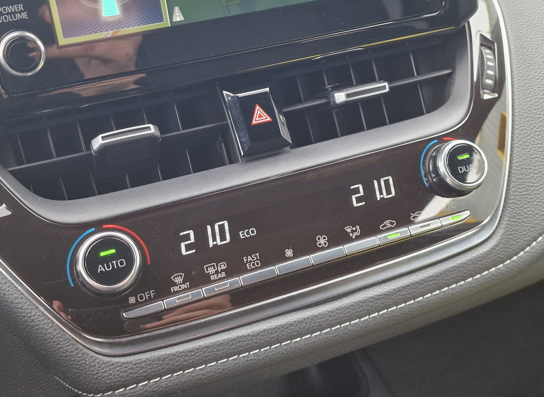 Toyota Corolla — 14