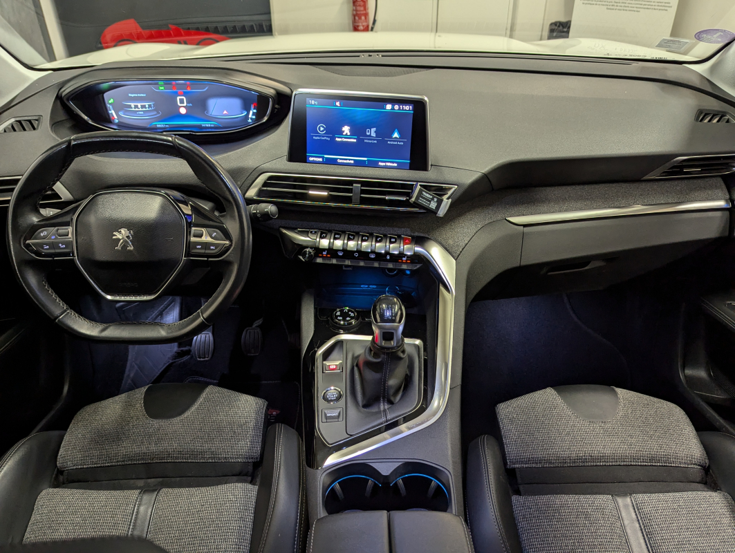 Peugeot 3008 — 9