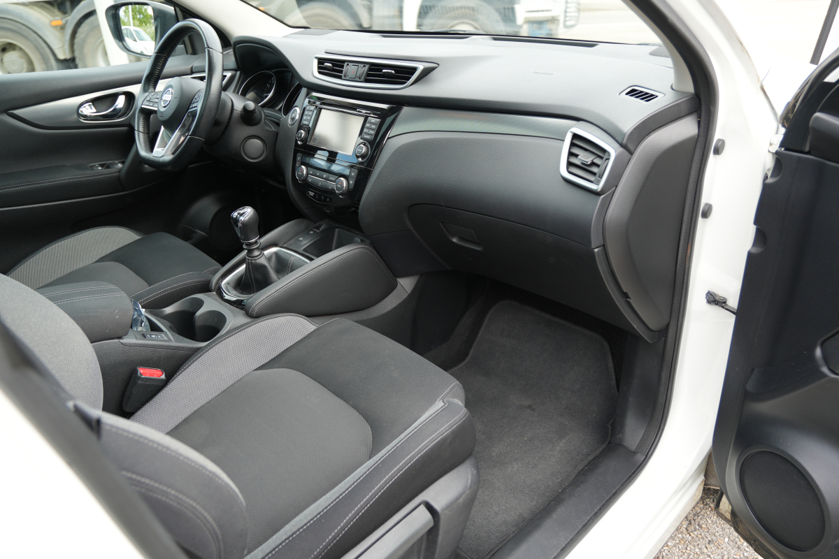 Nissan Qashqai — 38