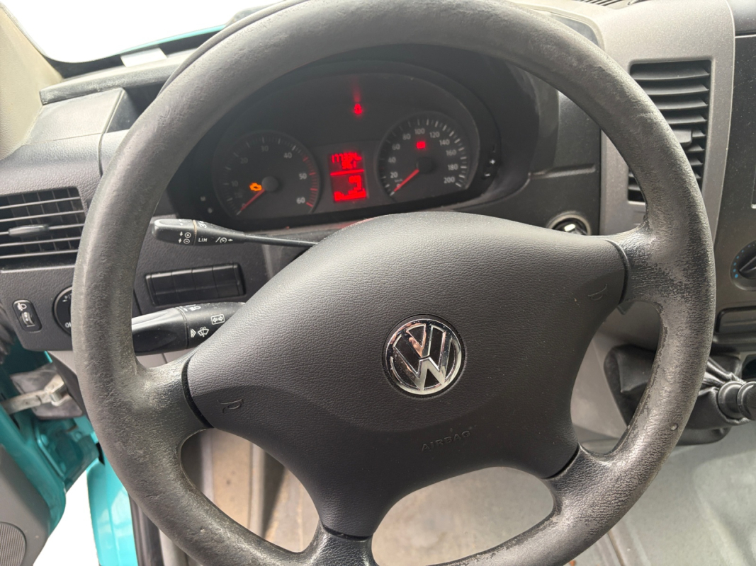 Volkswagen Crafter — 12