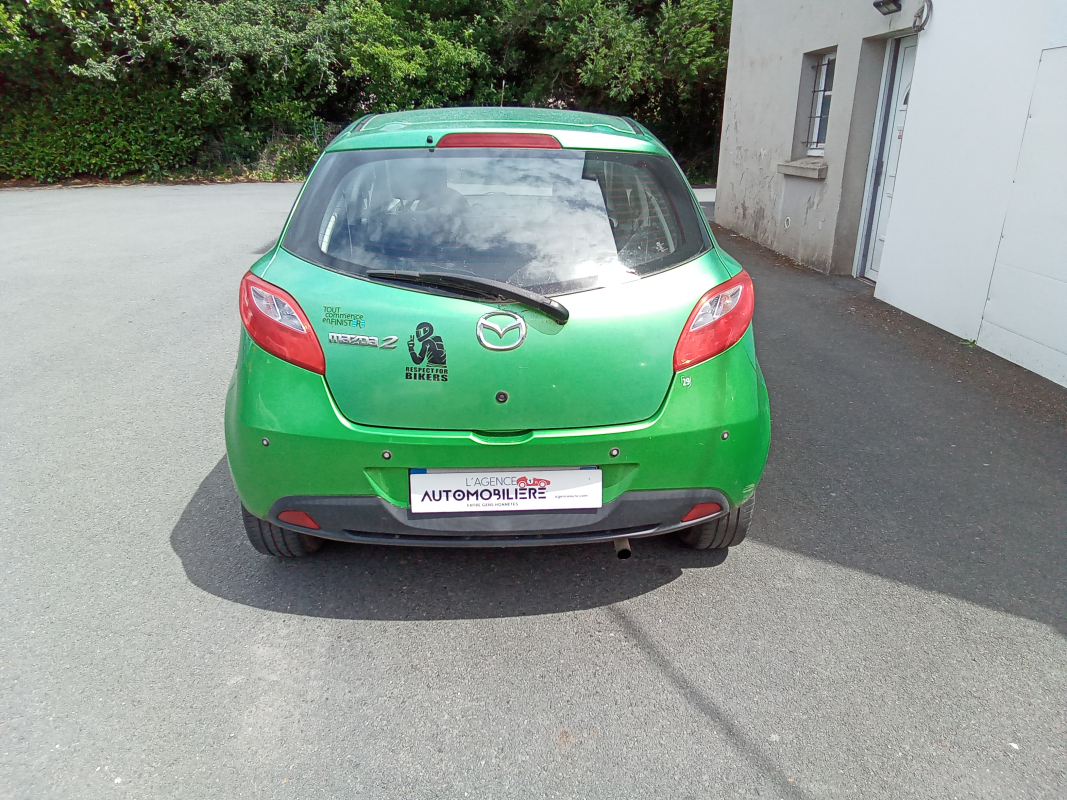 Mazda Mazda 2 — 4