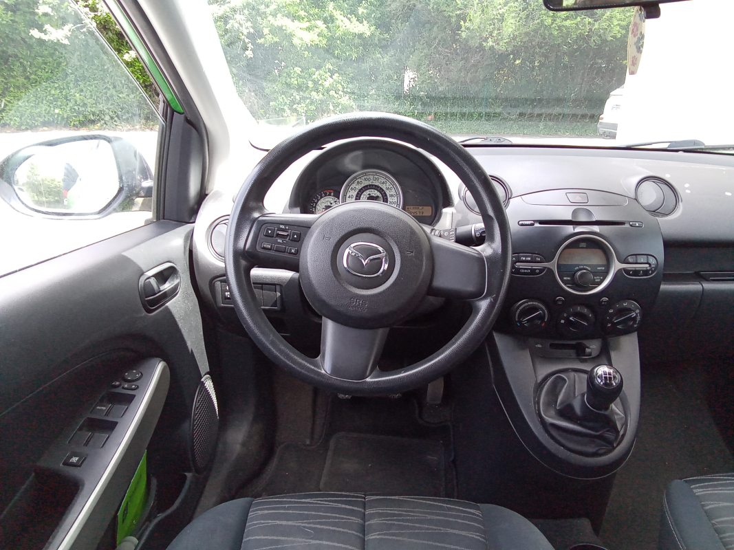 Mazda Mazda 2 — 22