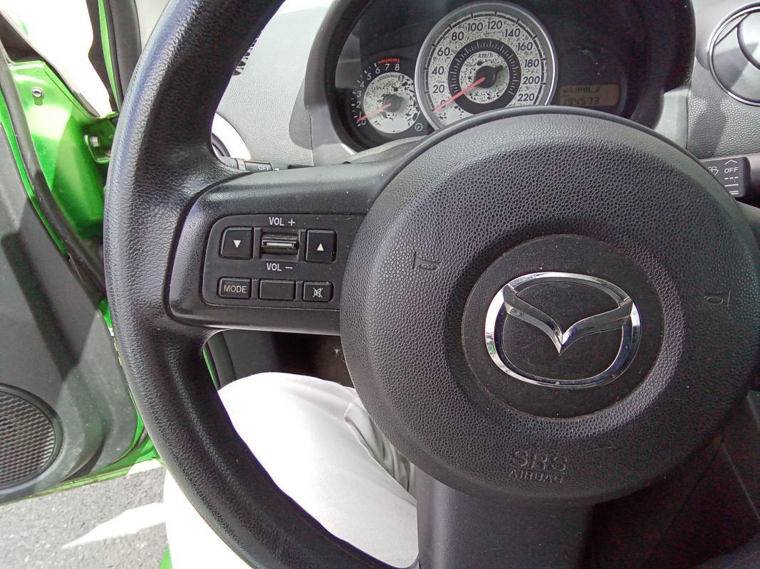 Mazda Mazda 2 — 23