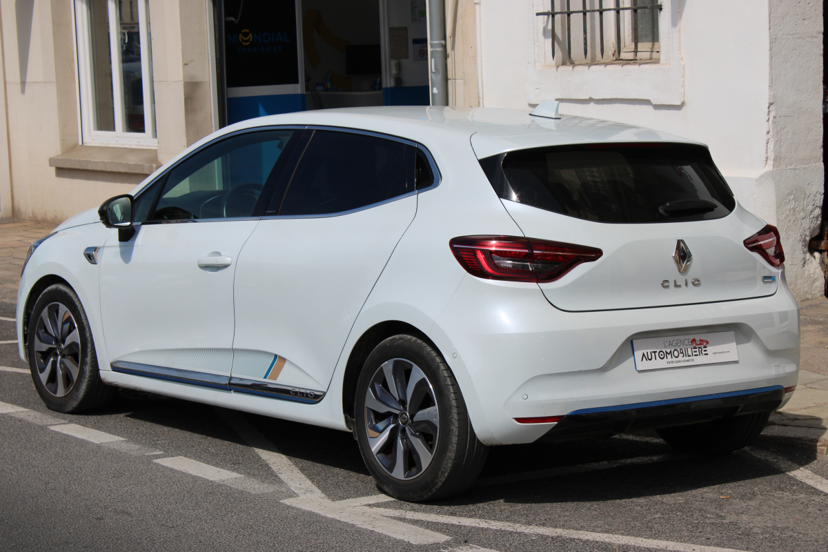 Renault Clio — 7