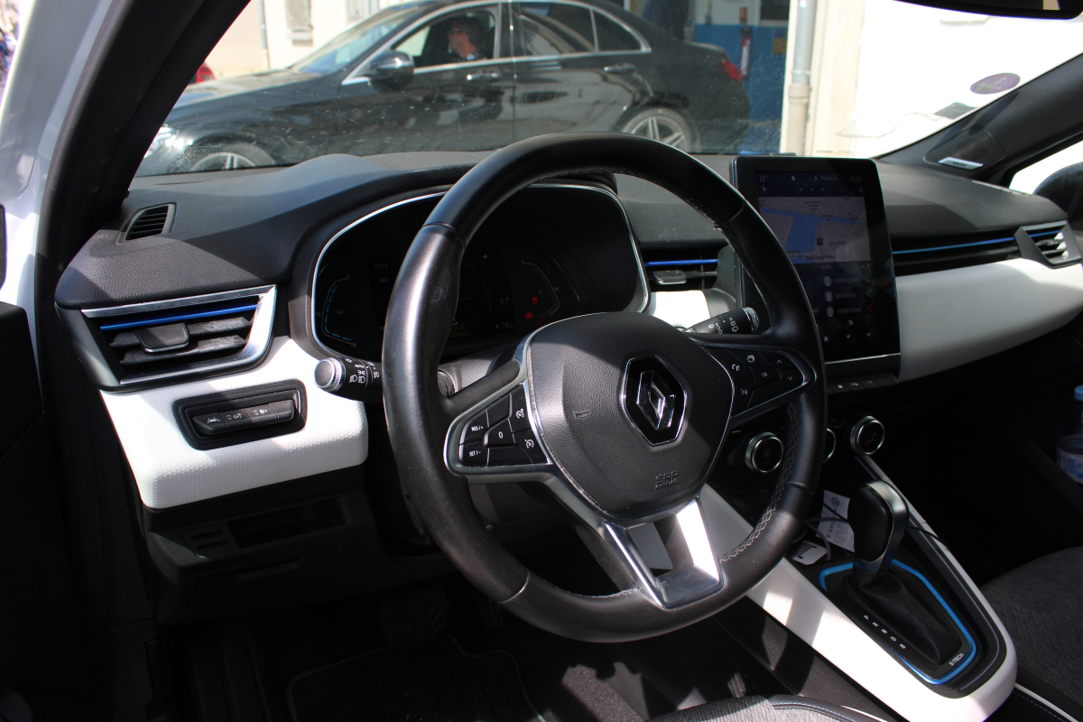 Renault Clio — 11