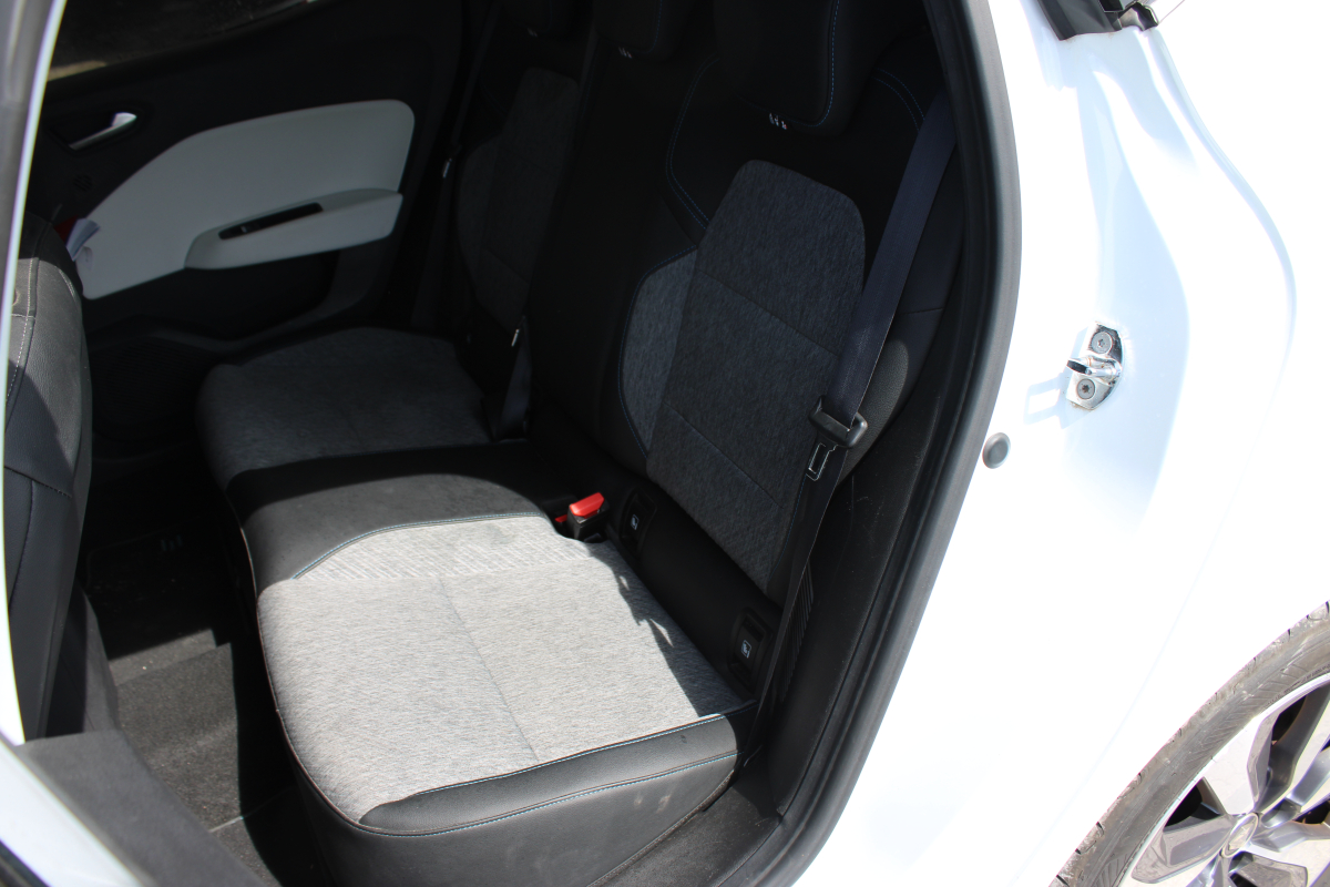 Renault Clio — 25