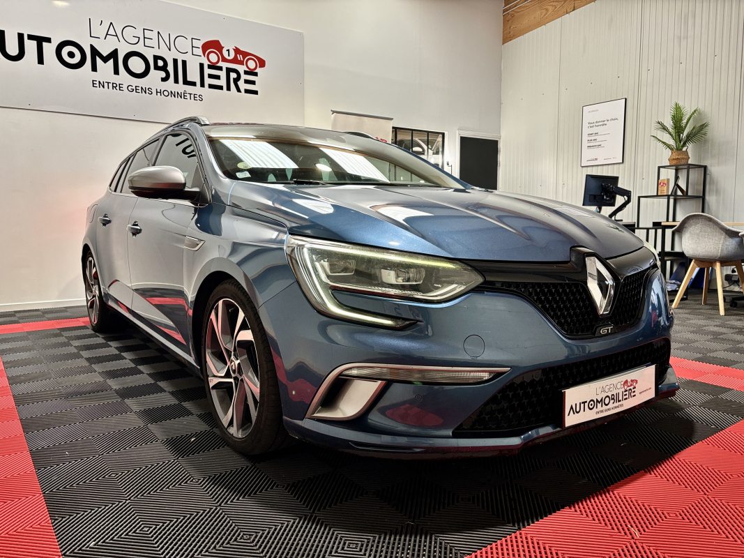 Renault Megane Estate — 3