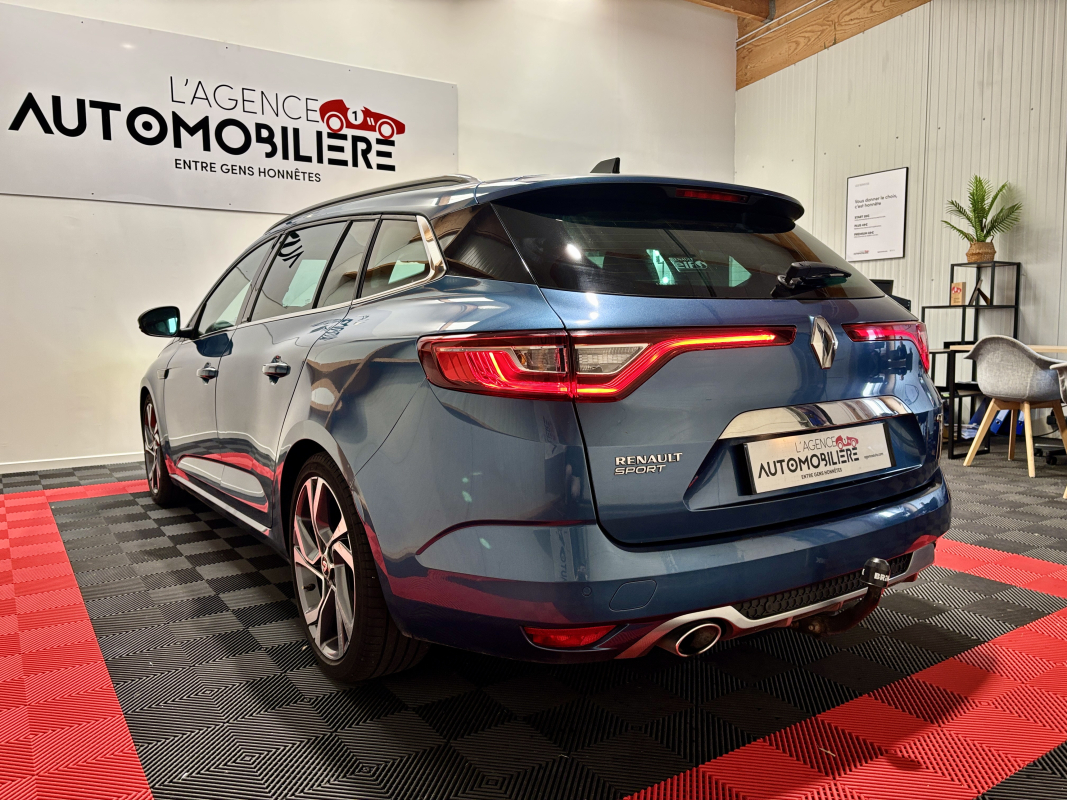 Renault Megane Estate — 7