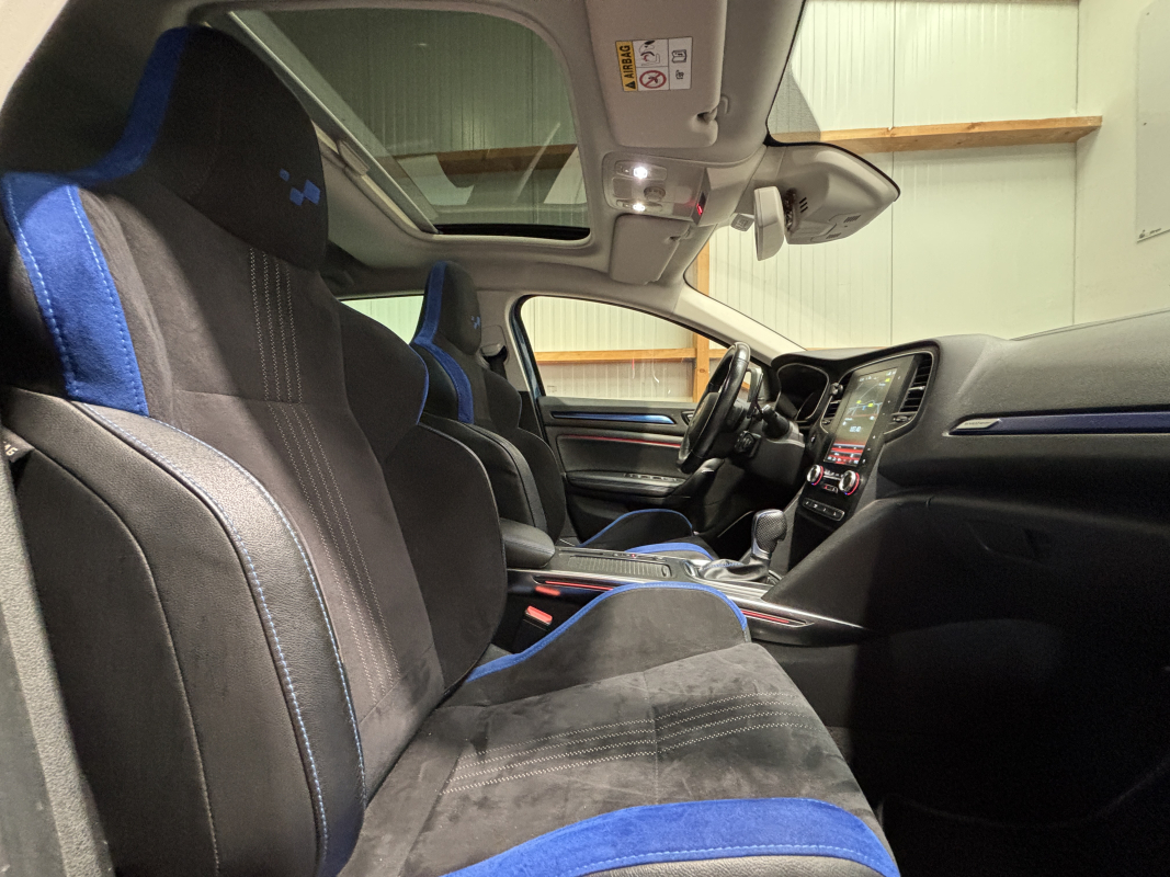 Renault Megane Estate — 14
