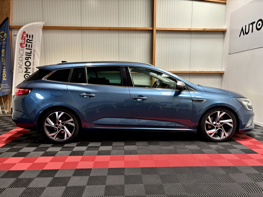 Renault Megane Estate — 4