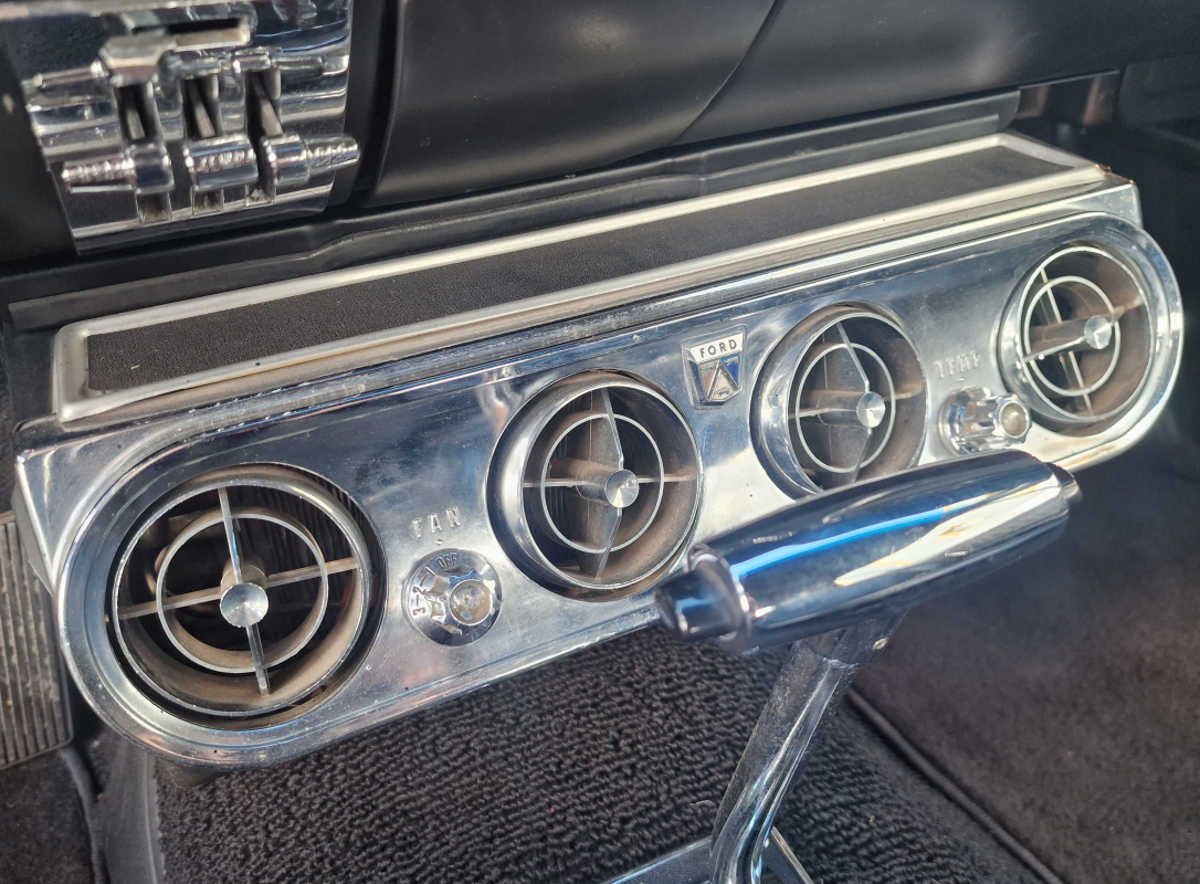 Ford Mustang — 11