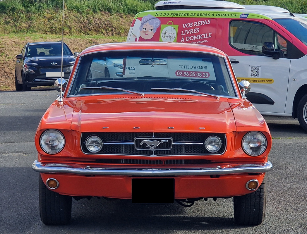 Ford Mustang — 2
