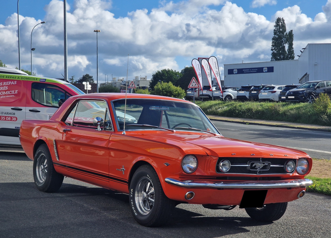 Ford Mustang — 3