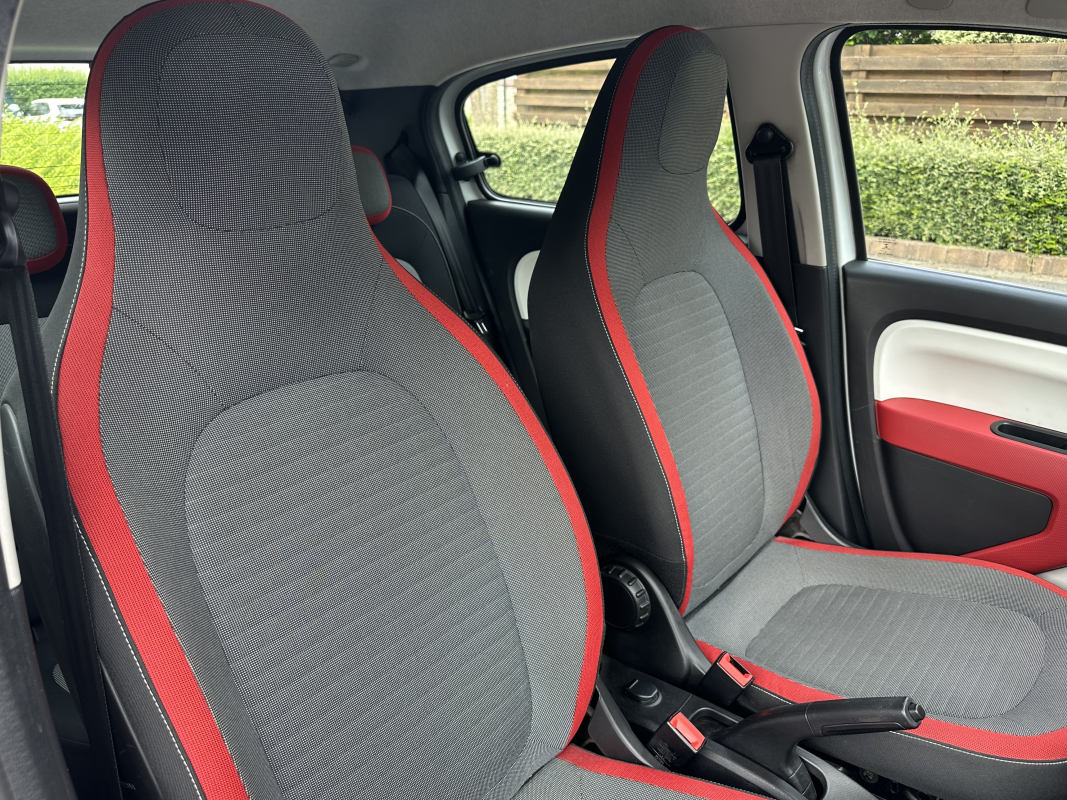 Renault Renault Twingo 3 — 32