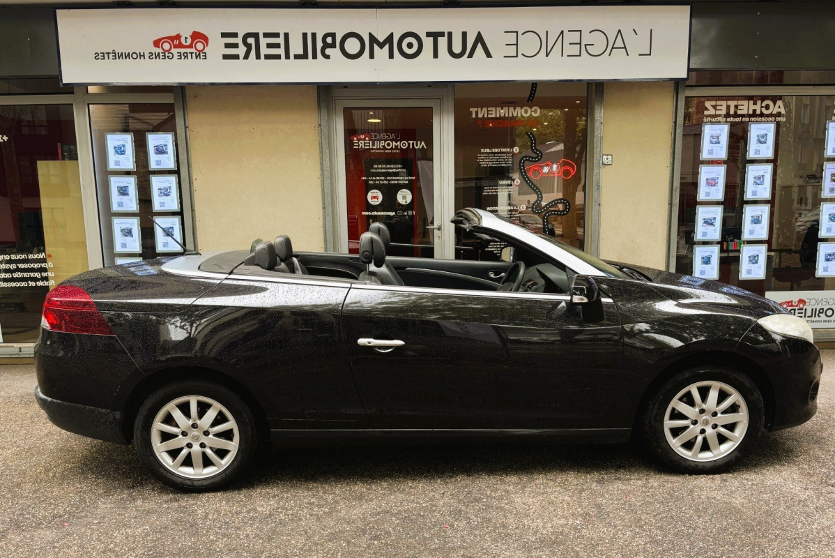 Renault Megane CC — 9