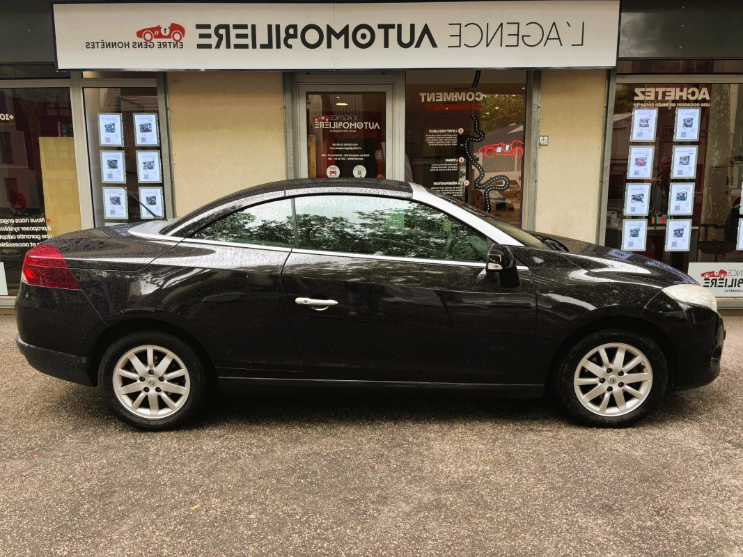 Renault Megane CC — 10