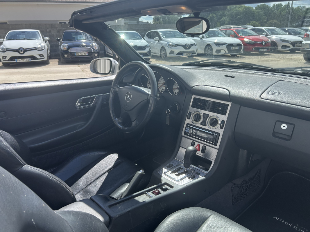 Mercedes SLK — 16