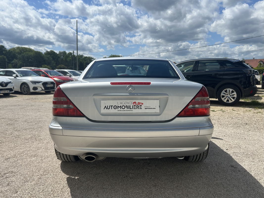 Mercedes SLK — 11