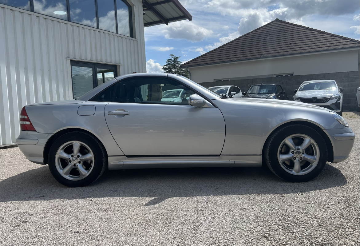 Mercedes SLK — 13