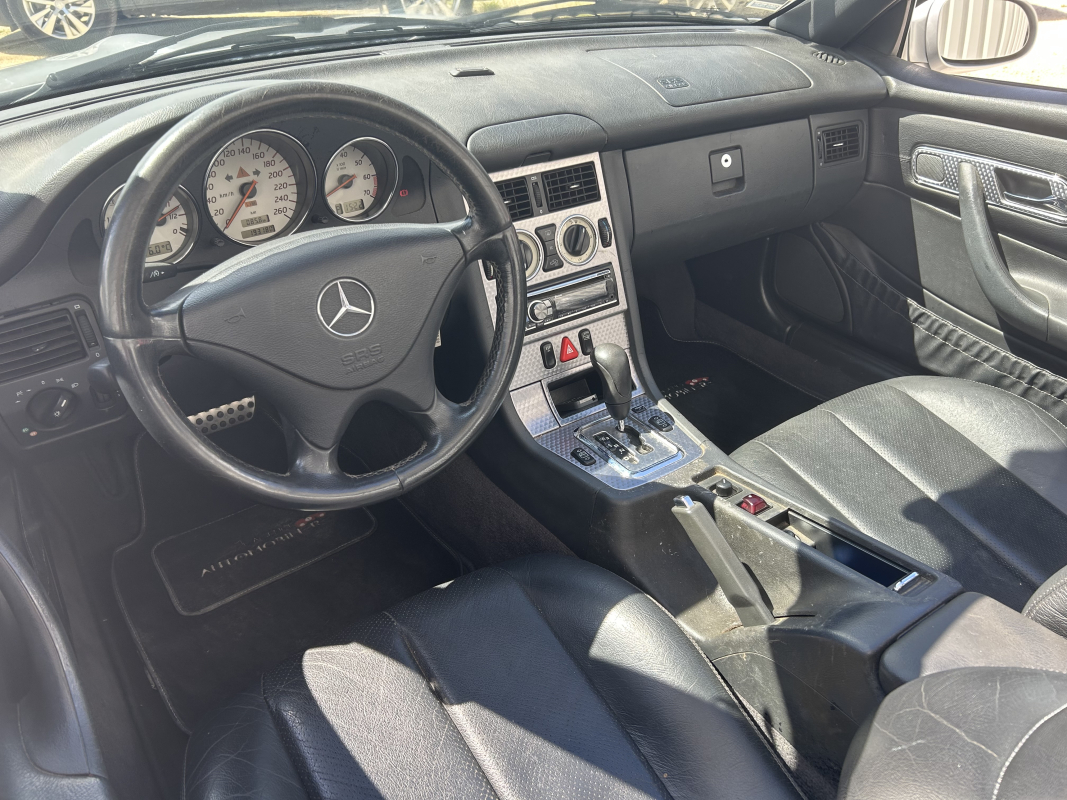 Mercedes SLK — 19