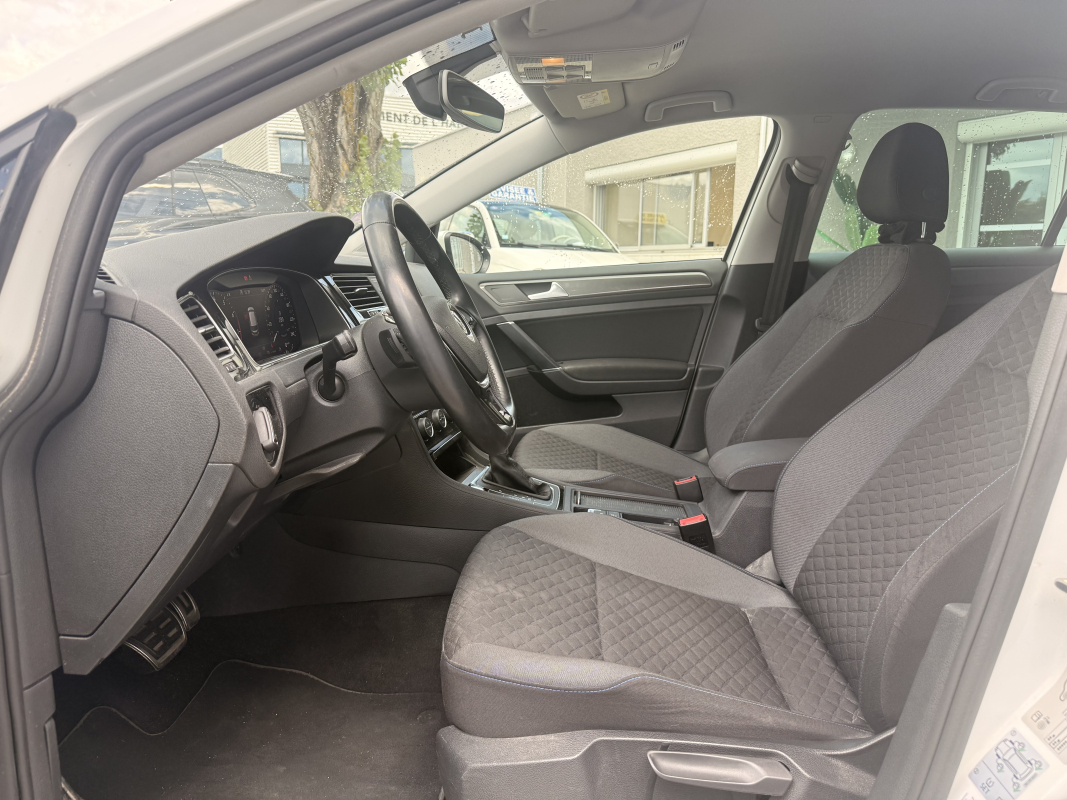 Volkswagen Golf — 12