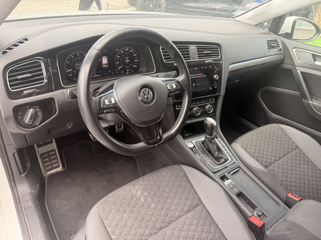 Volkswagen Golf — 15