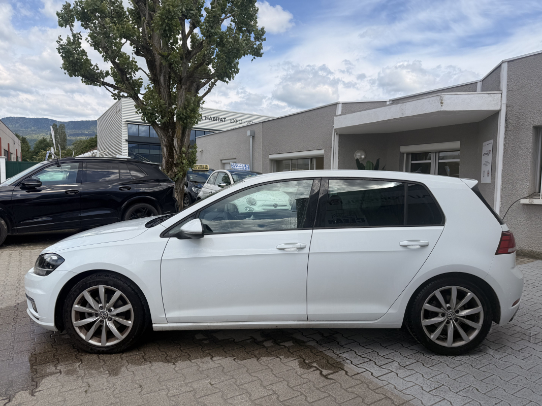 Volkswagen Golf — 6