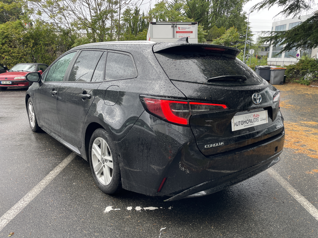 Toyota Corolla — 5