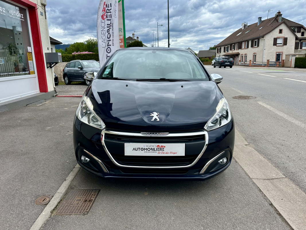 Peugeot 208 — 2