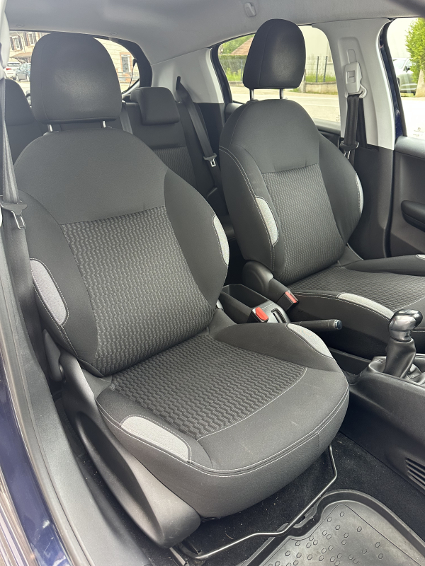 Peugeot 208 — 14