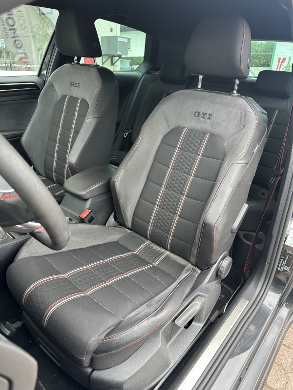 Volkswagen Golf — 13