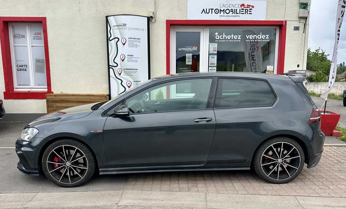 Volkswagen Golf — 8