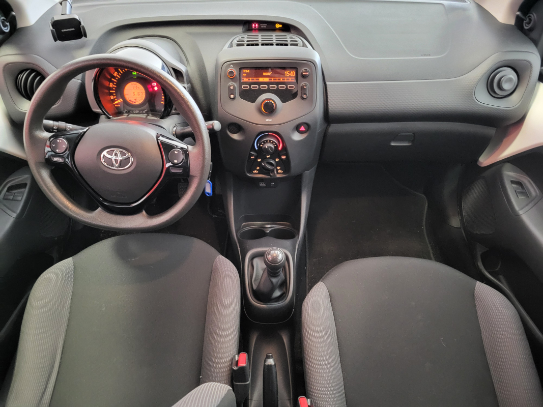 Toyota Toyota Aygo 2 — 12
