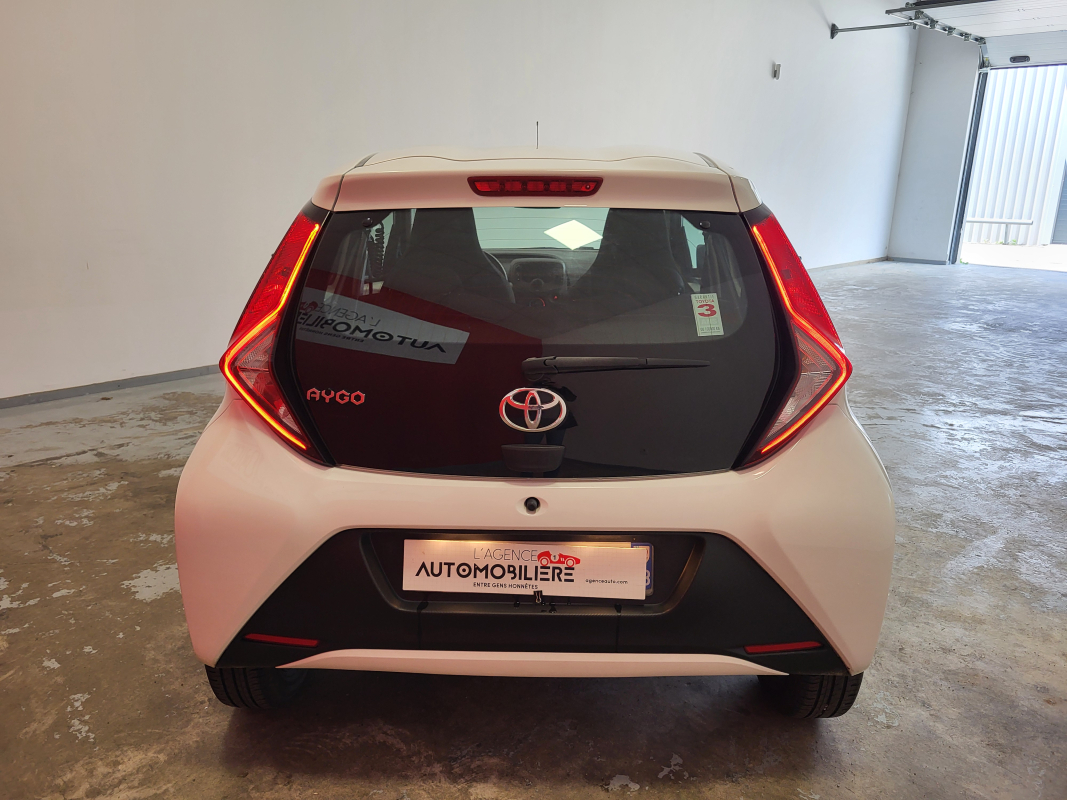 Toyota Toyota Aygo 2 — 6