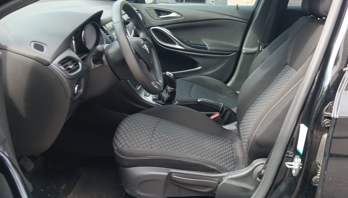 Opel Astra — 10