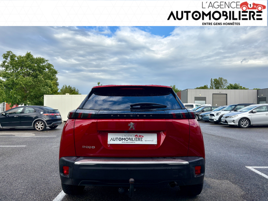 Peugeot 2008 — 4
