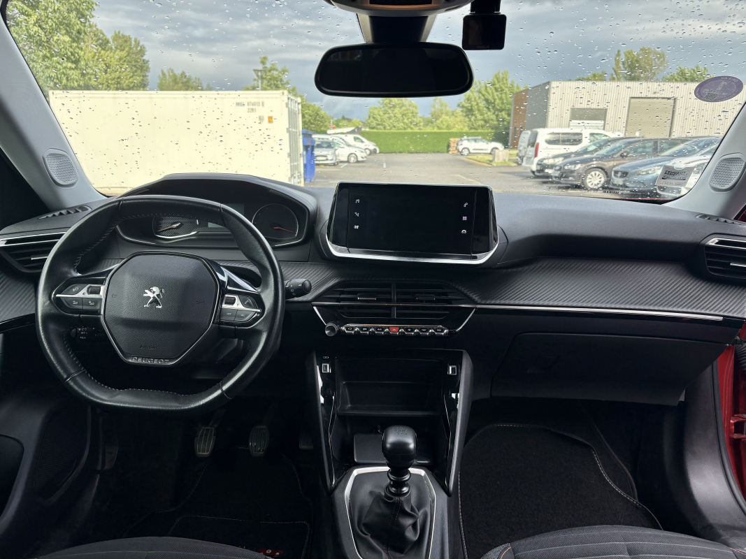 Peugeot 2008 — 13