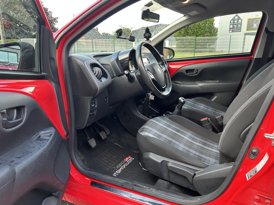Peugeot 108 — 13