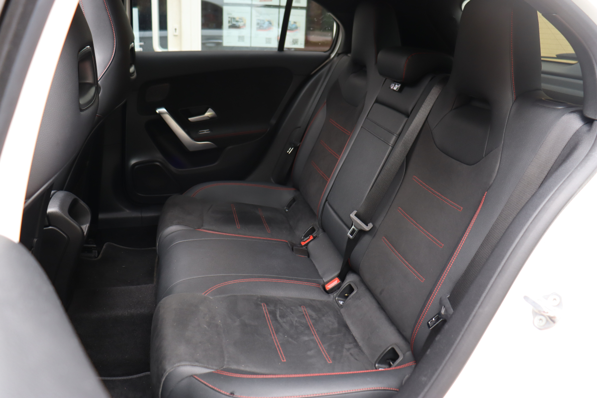 Mercedes Classe A — 26