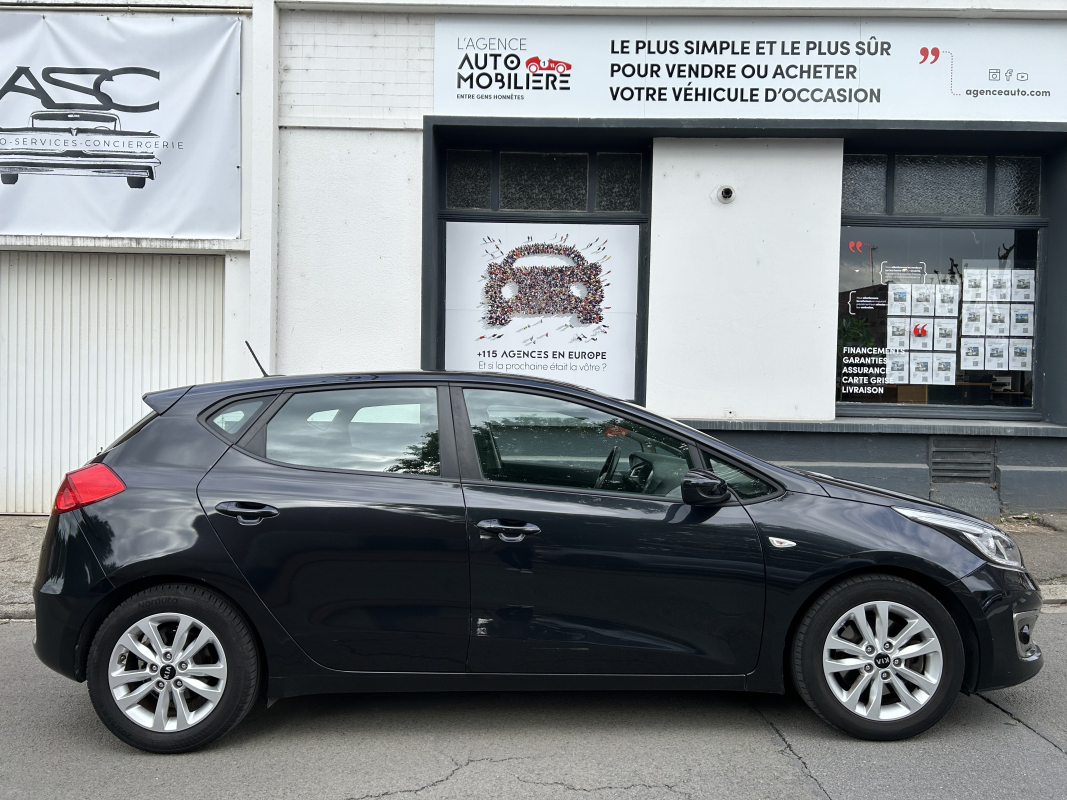 Kia Cee'd — 9