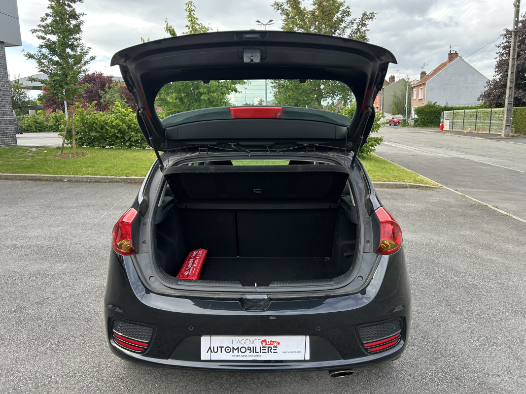 Kia Cee'd — 30