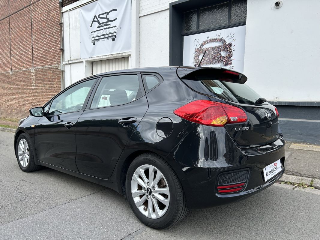 Kia Cee'd — 5