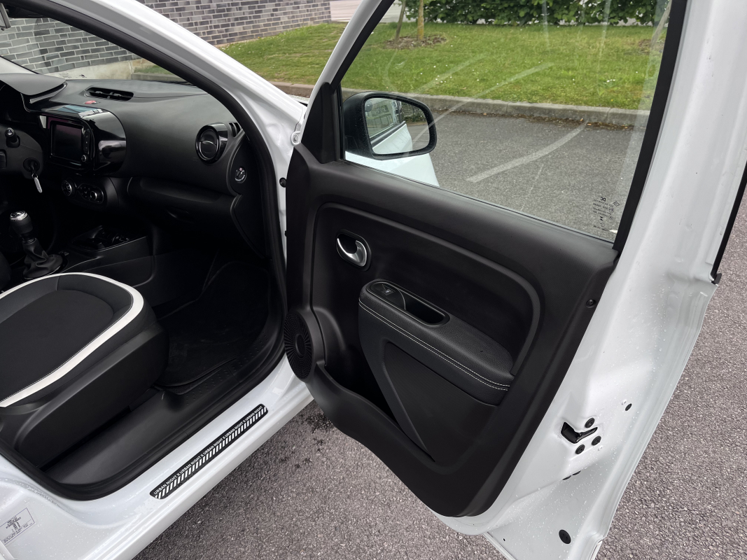 Renault Renault Twingo 3 — 28