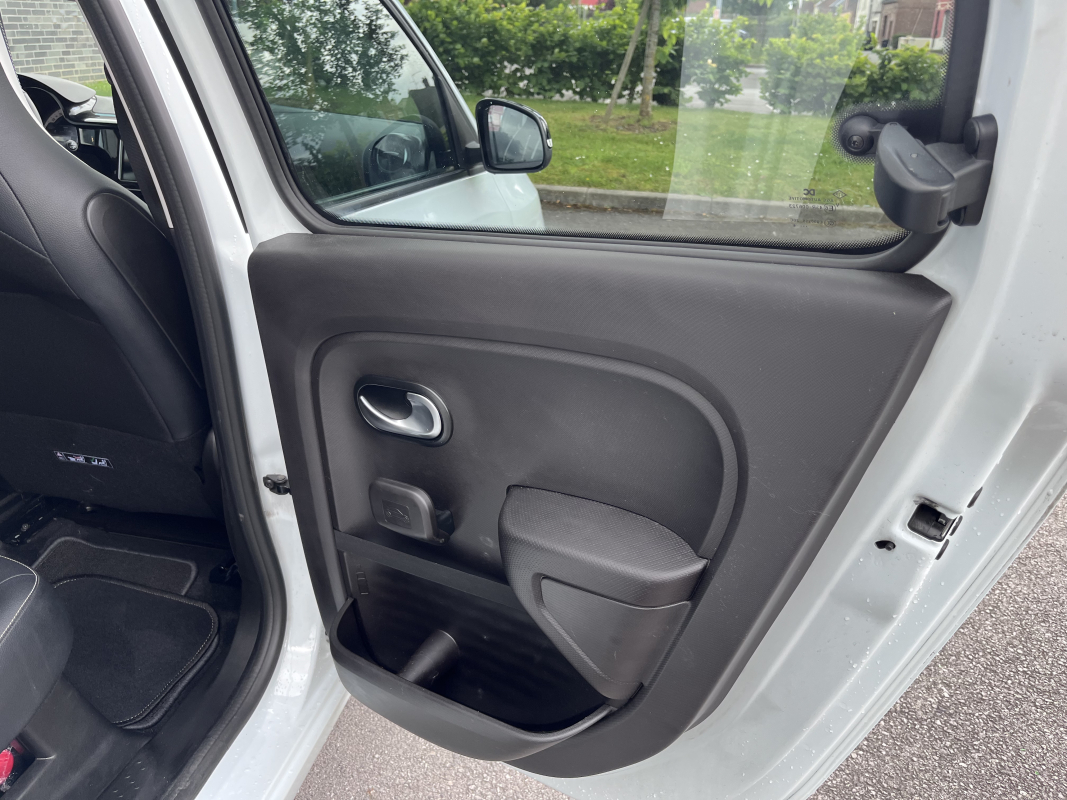 Renault Renault Twingo 3 — 25