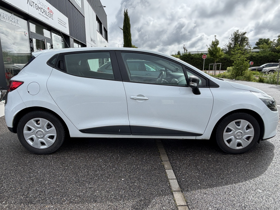 Renault Clio — 8